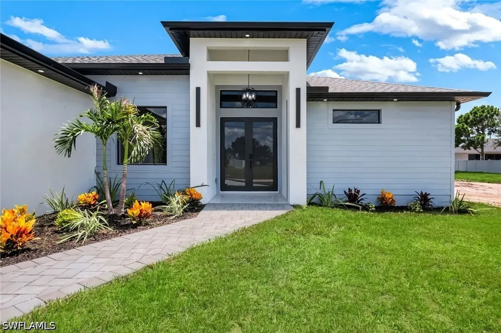 2214 NE 15th Terrace Cape Coral FL 33909