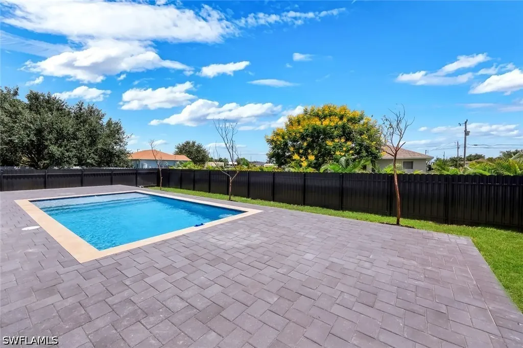 2214 NE 15th Terrace Cape Coral FL 33909