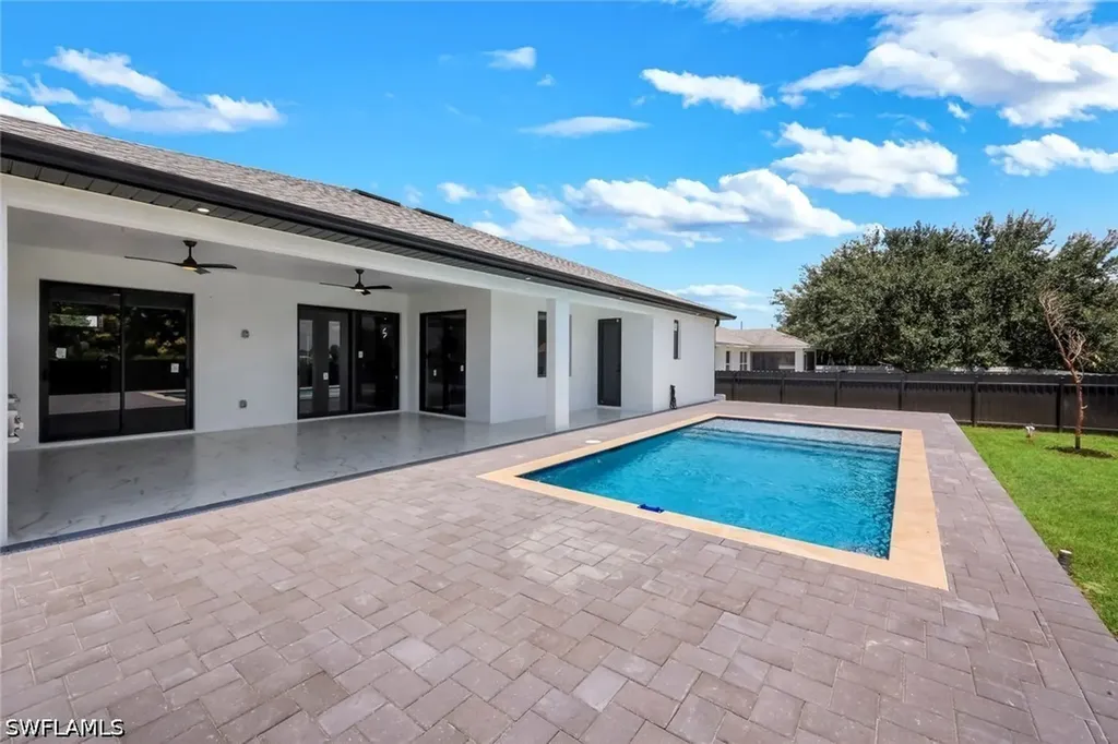 2214 NE 15th Terrace Cape Coral FL 33909