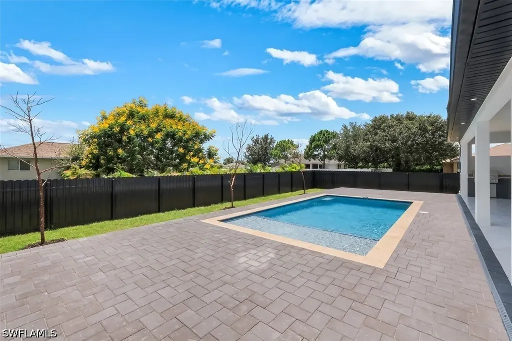 2214 NE 15th Terrace Cape Coral FL 33909