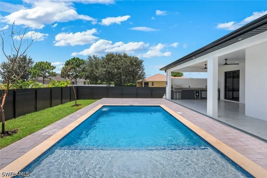 2214 NE 15th Terrace Cape Coral FL 33909