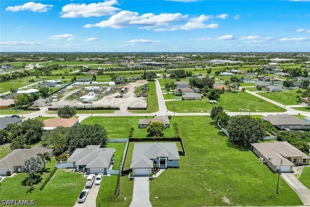 2214 NE 15th Terrace Cape Coral FL 33909