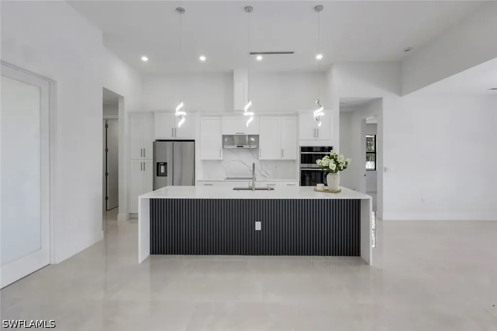 2214 NE 15th Terrace Cape Coral FL 33909