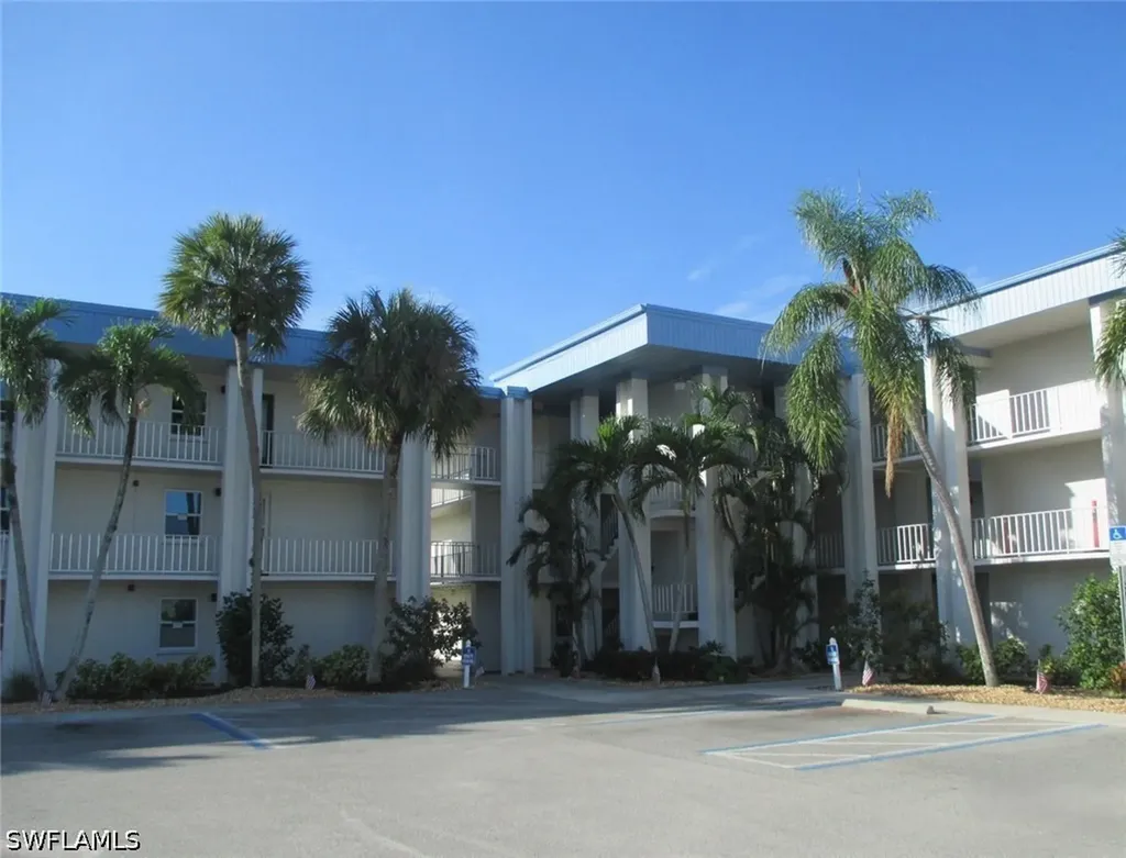 1624 Pine Valley Drive Fort Myers FL 33907