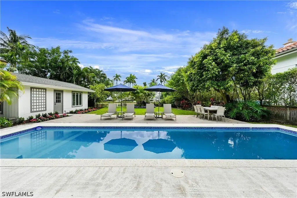 134 16th Avenue S Naples FL 34102