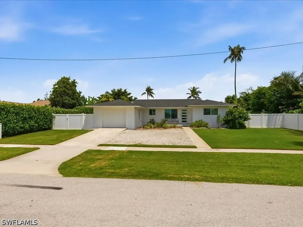 1206 Martinique Court Marco Island FL 34145