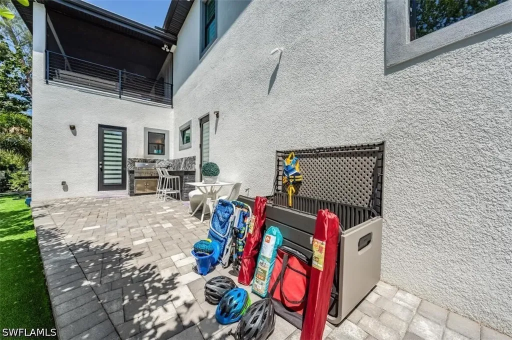 4064 Full Moon Court Naples FL 34112