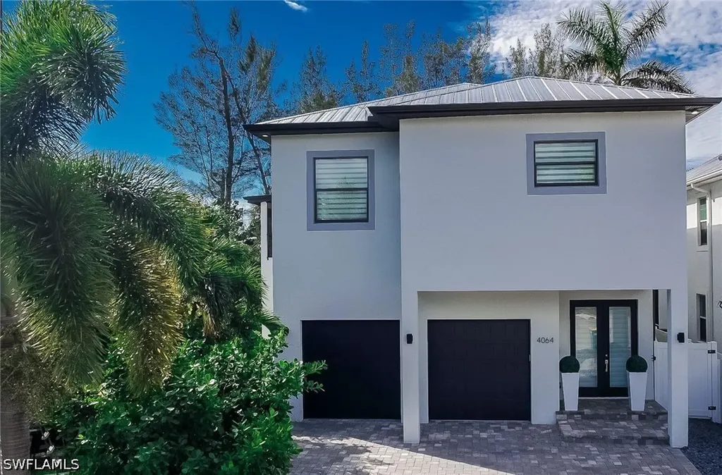 4064 Full Moon Court Naples FL 34112