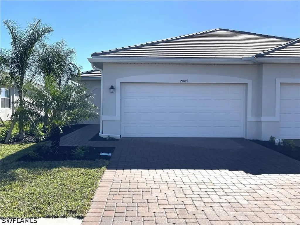 2007 Vermont Lane Naples FL 34120