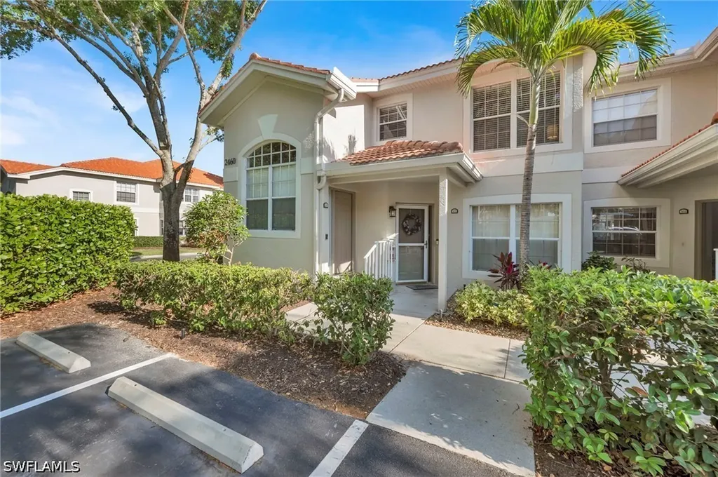 Naples FL, 2460 Old Groves Road, Unit 201