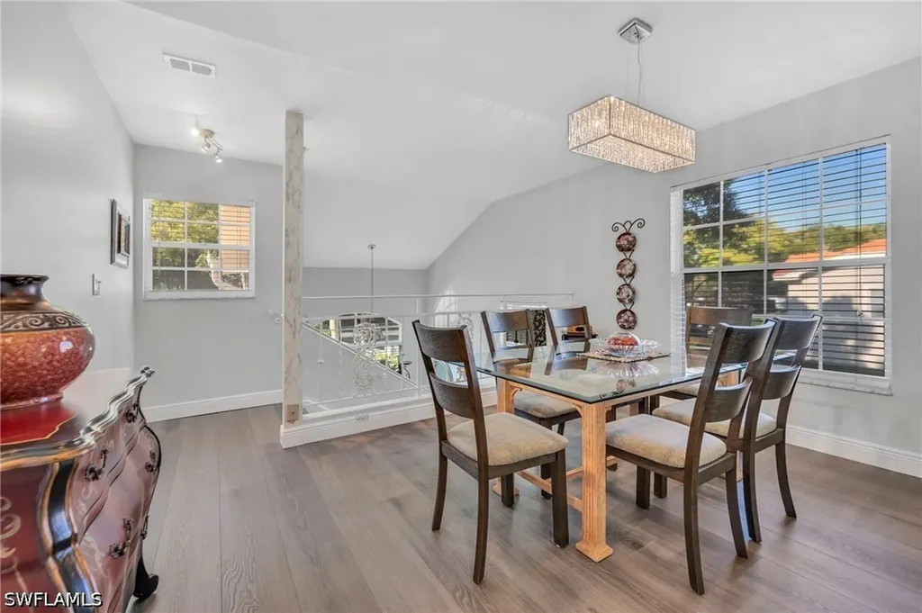 2460 Old Groves Road Naples FL 34109
