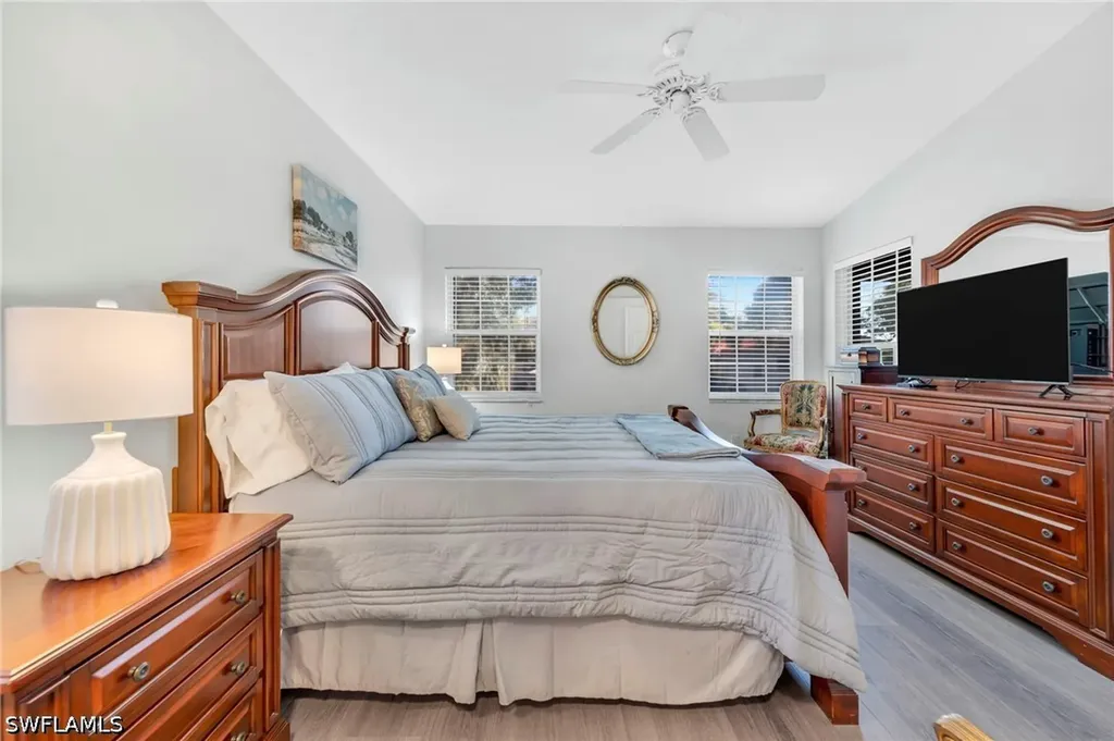 2460 Old Groves Road Naples FL 34109