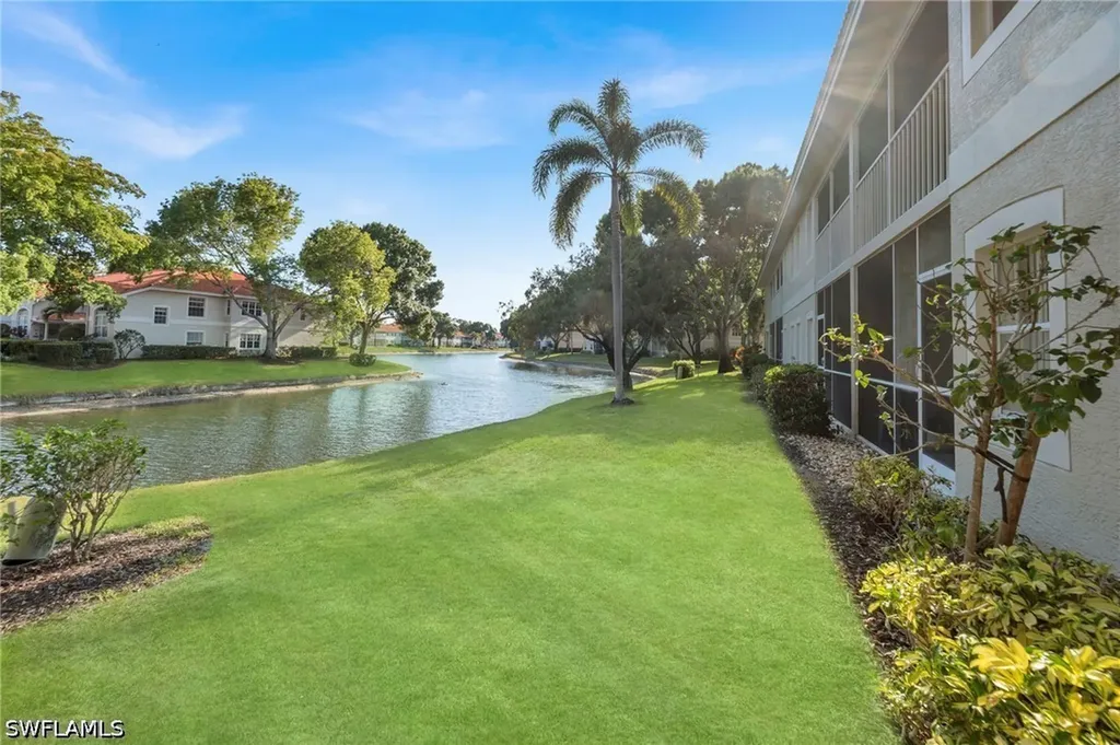 2460 Old Groves Road Naples FL 34109