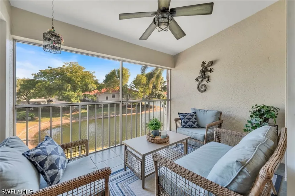 2460 Old Groves Road Naples FL 34109