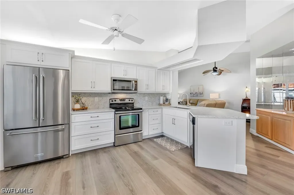 2460 Old Groves Road Naples FL 34109