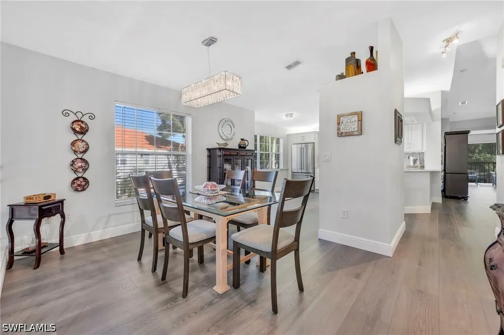 2460 Old Groves Road Naples FL 34109