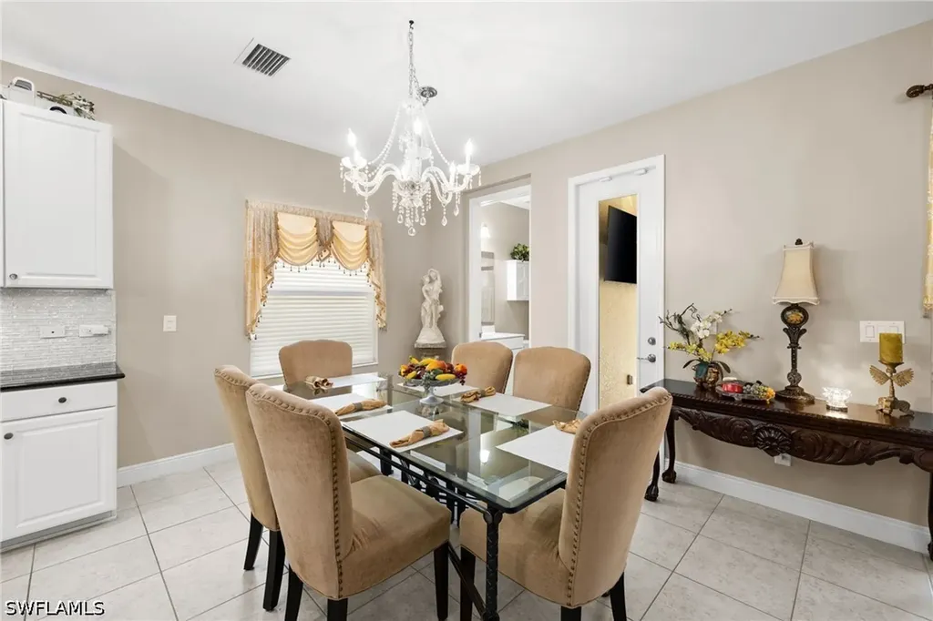 3675 Canopy Circle Naples FL 34120