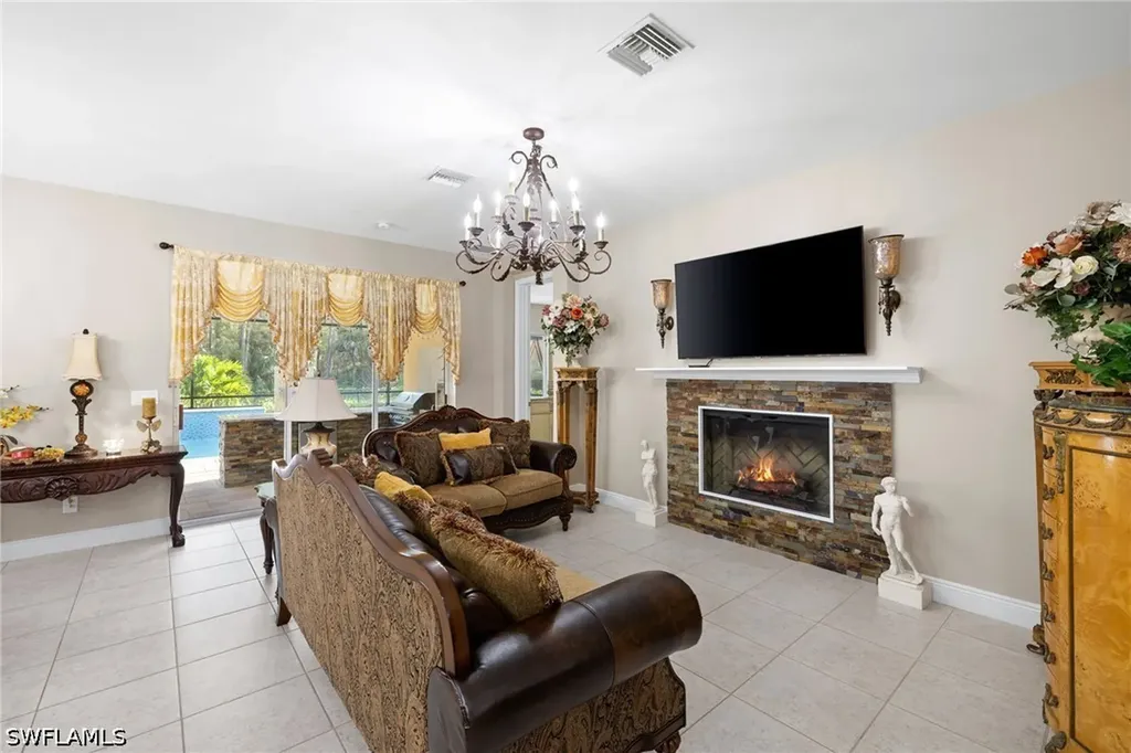 3675 Canopy Circle Naples FL 34120