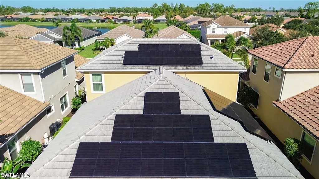 3675 Canopy Circle Naples FL 34120