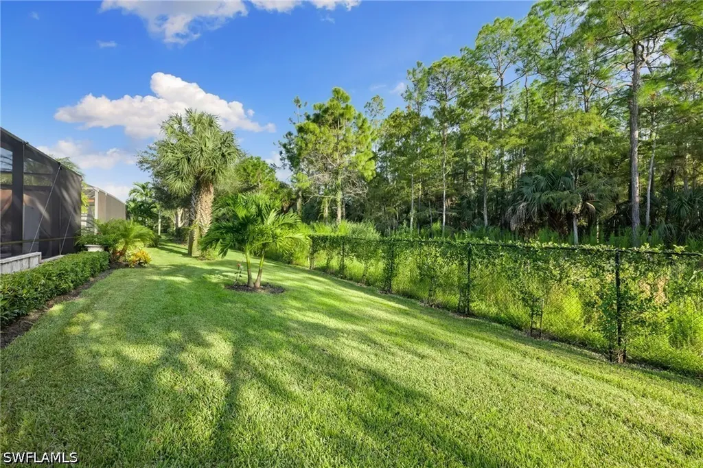 3675 Canopy Circle Naples FL 34120