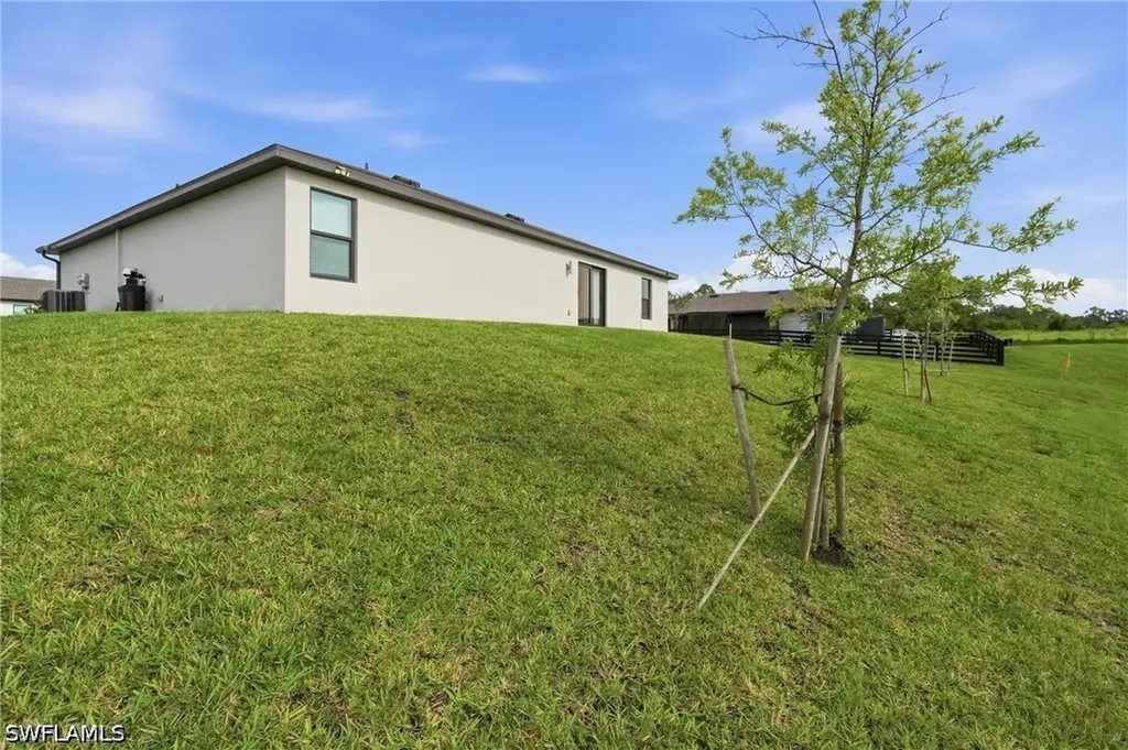 811 Gen Chesty Puller Court Labelle FL 33935