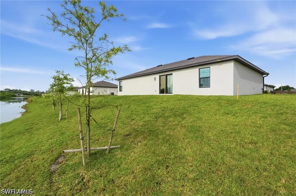 811 Gen Chesty Puller Court Labelle FL 33935