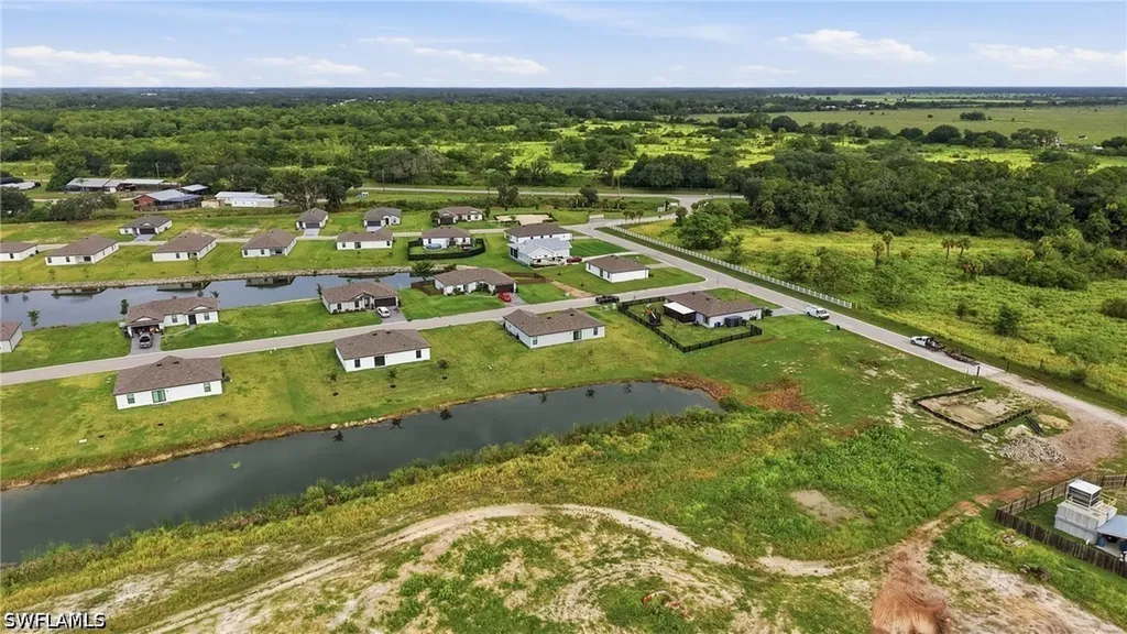 811 Gen Chesty Puller Court Labelle FL 33935