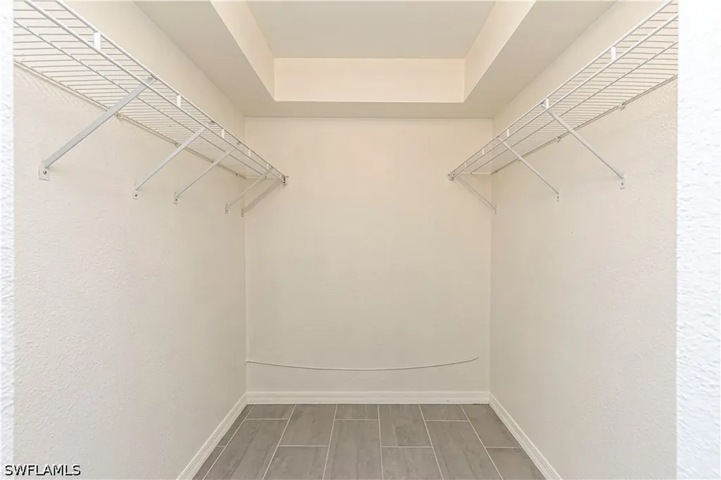 9600 Victoria Lane Naples FL 34109