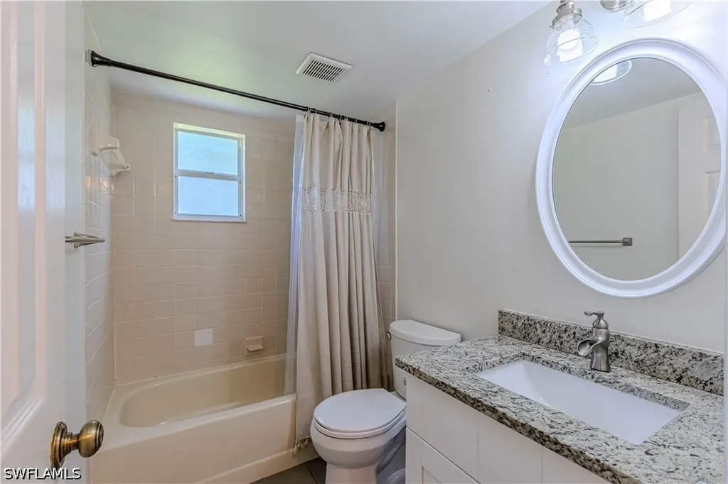9600 Victoria Lane Naples FL 34109