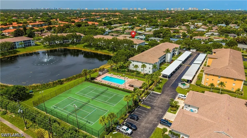 9600 Victoria Lane Naples FL 34109