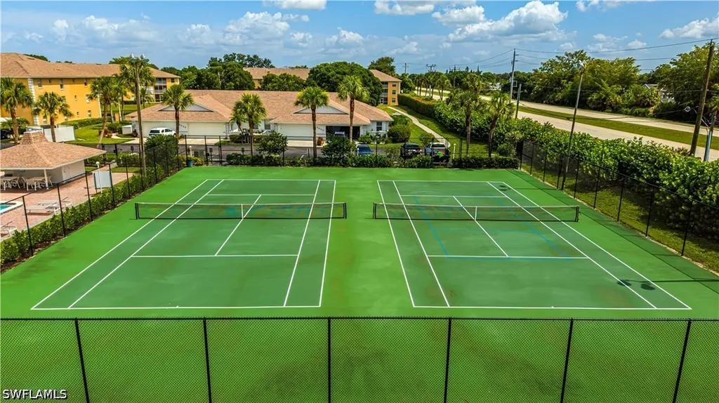 9600 Victoria Lane Naples FL 34109