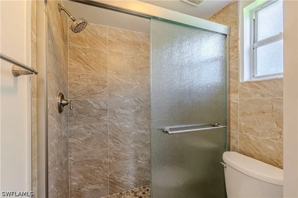 9600 Victoria Lane Naples FL 34109
