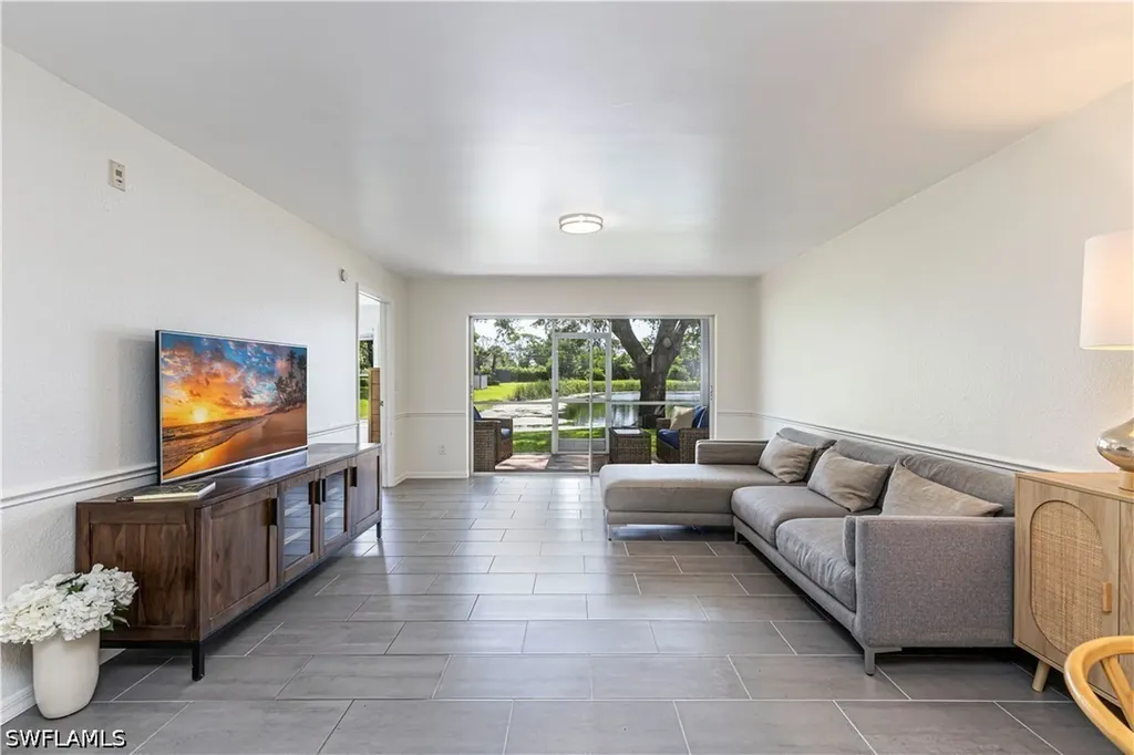 9600 Victoria Lane Naples FL 34109