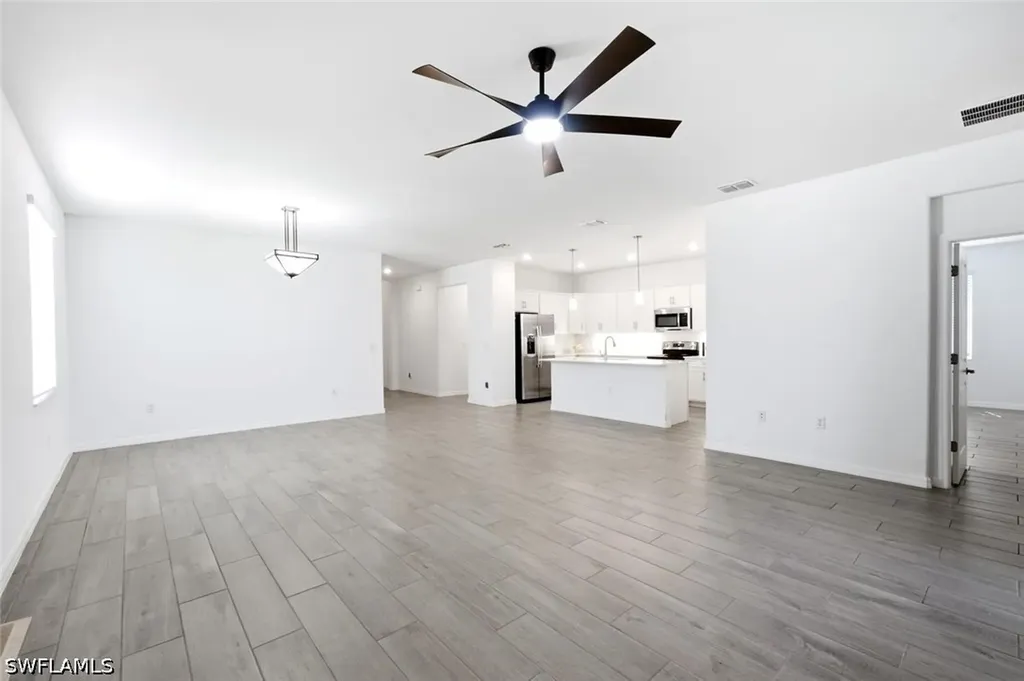 2294 Avocado Lane Naples FL 34120