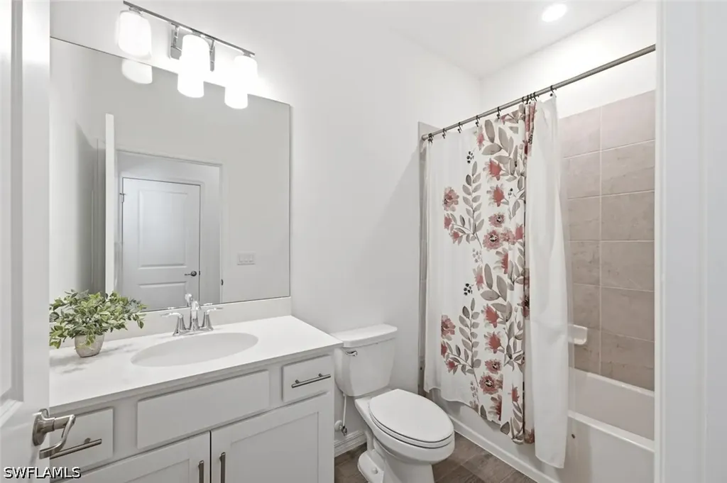 2294 Avocado Lane Naples FL 34120