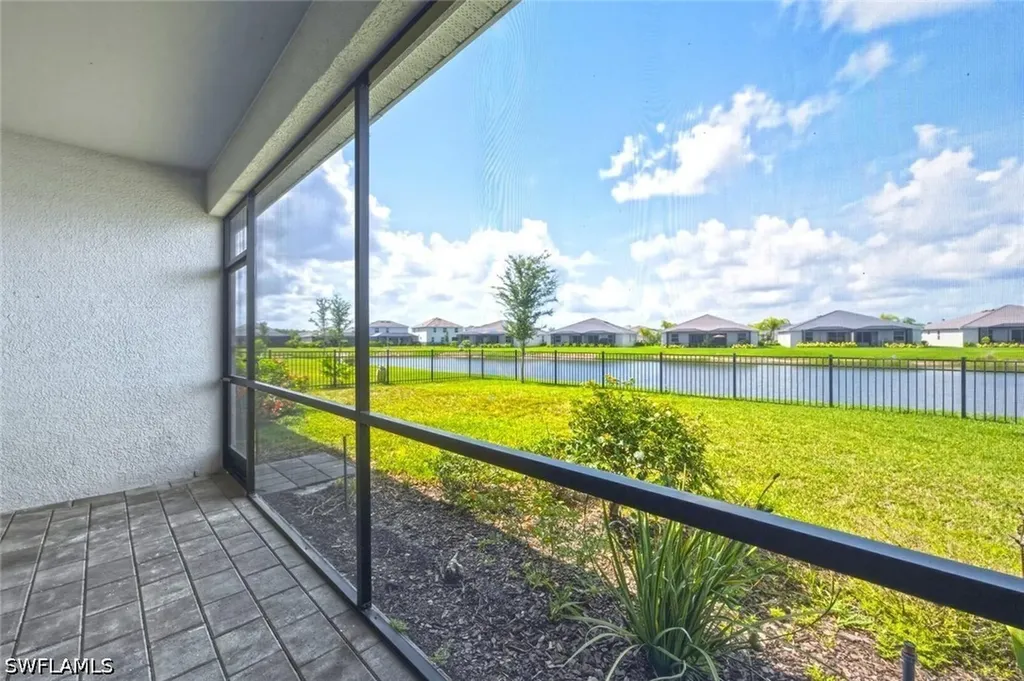2294 Avocado Lane Naples FL 34120
