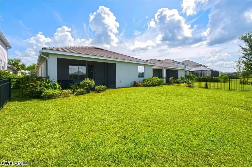 2294 Avocado Lane Naples FL 34120