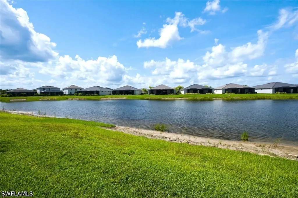 2294 Avocado Lane Naples FL 34120