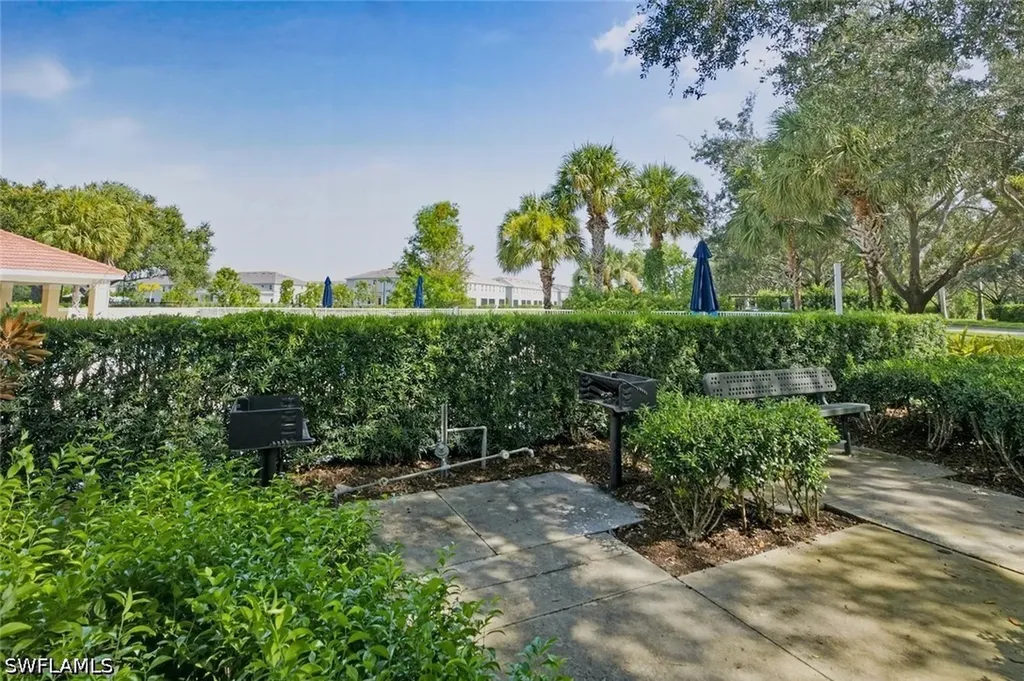 2294 Avocado Lane Naples FL 34120