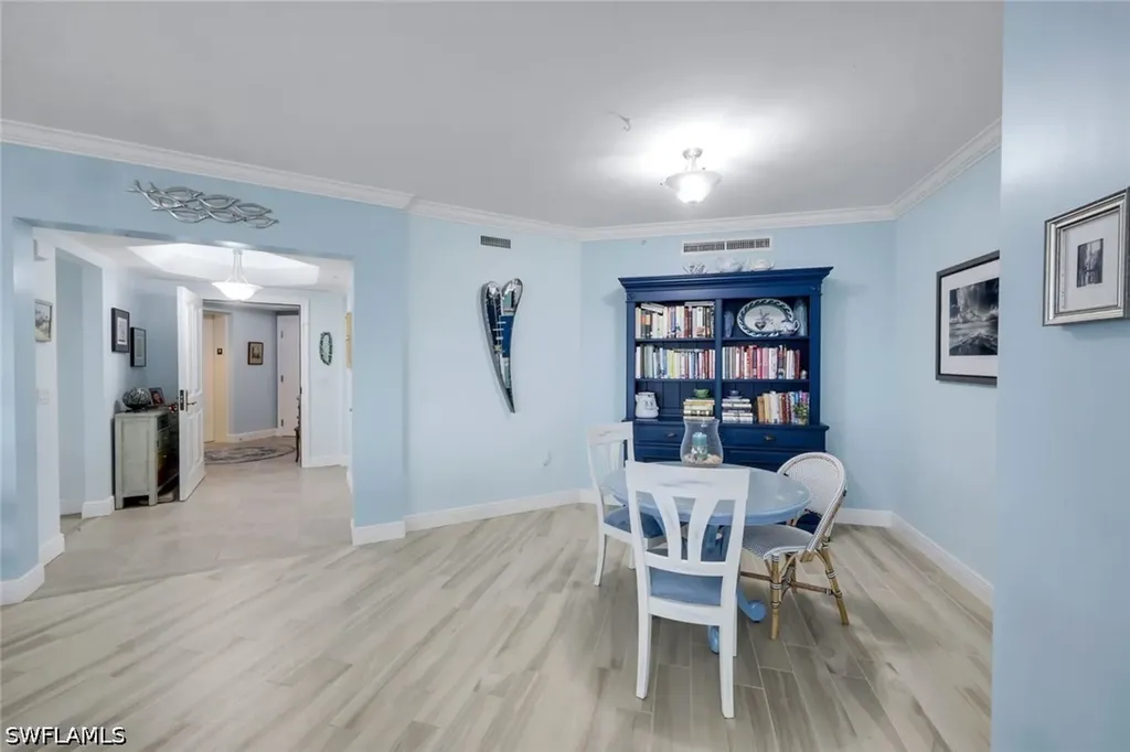 1060 Borghese Lane Naples FL 34114