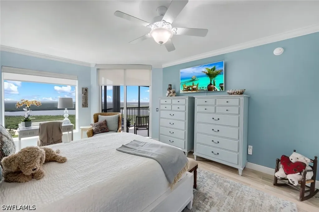 1060 Borghese Lane Naples FL 34114