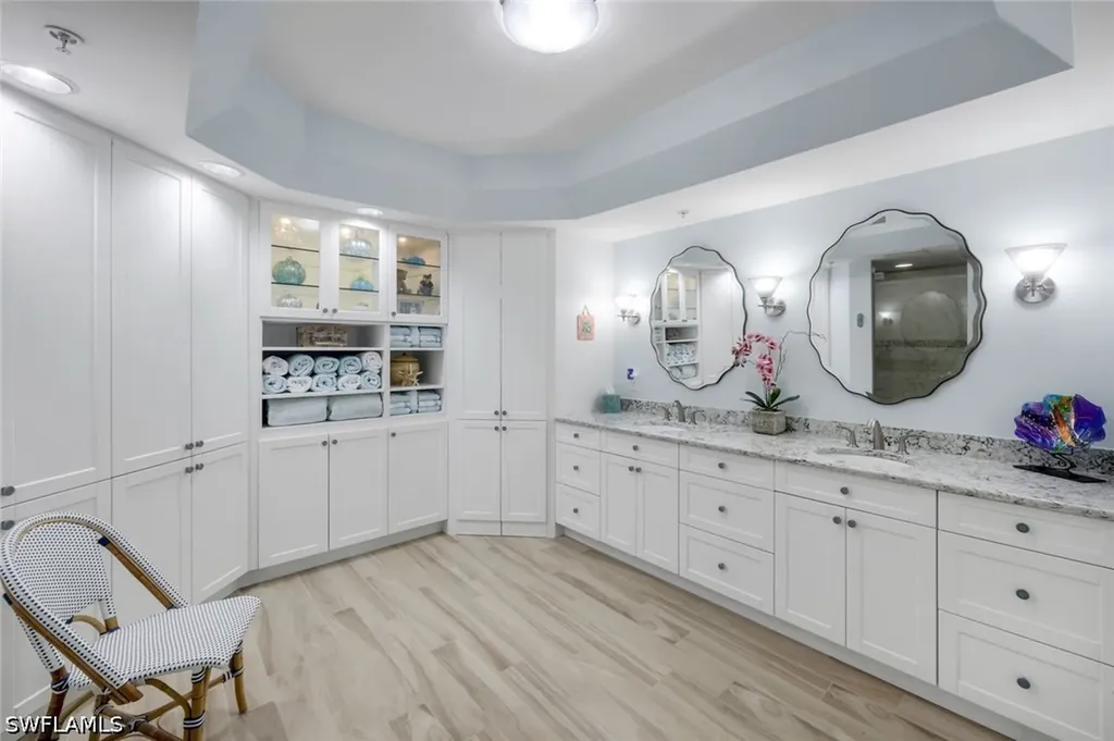 1060 Borghese Lane Naples FL 34114