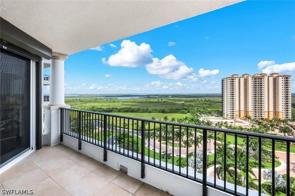 1060 Borghese Lane Naples FL 34114