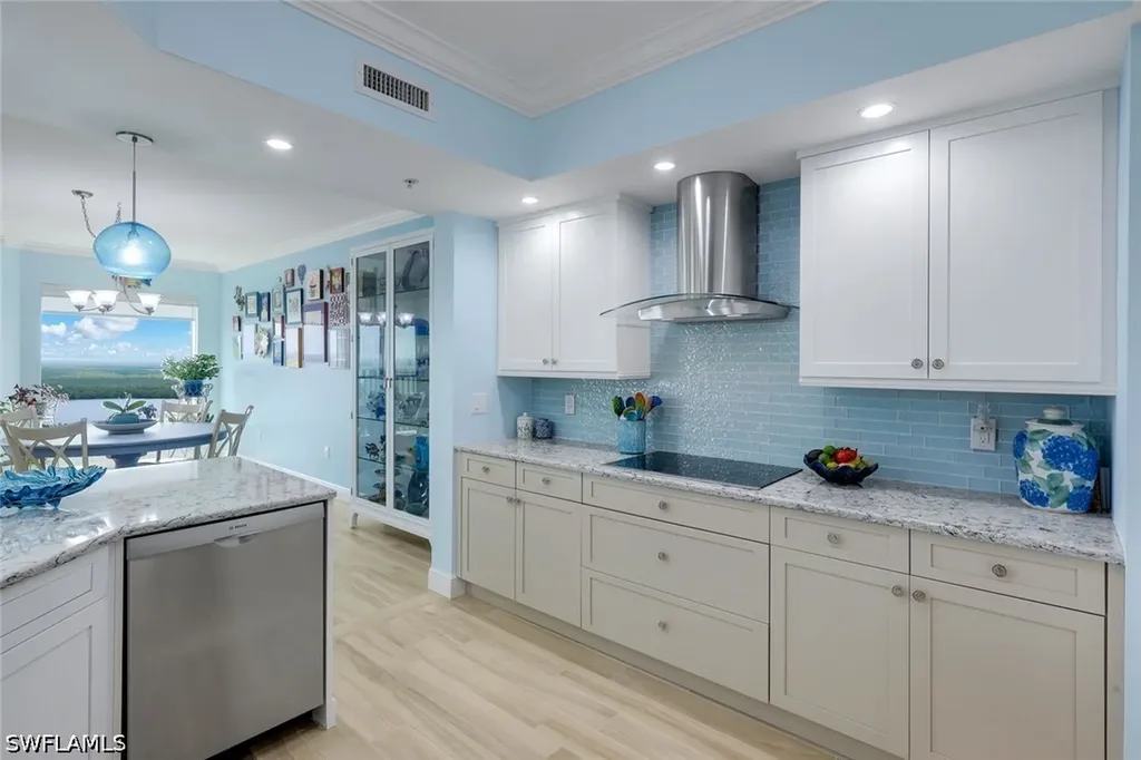 1060 Borghese Lane Naples FL 34114