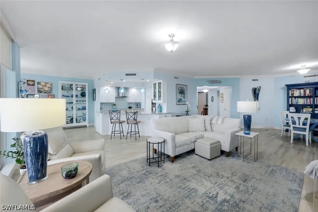 1060 Borghese Lane Naples FL 34114