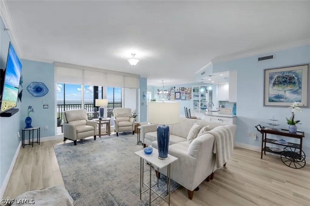 1060 Borghese Lane Naples FL 34114