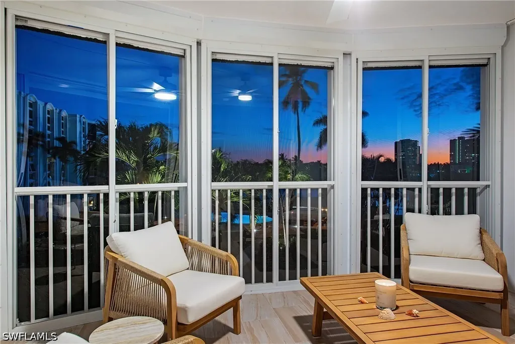 400 Park Shore Drive Naples FL 34103