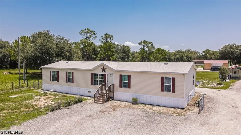 585 S Lindero Street Clewiston FL 33440