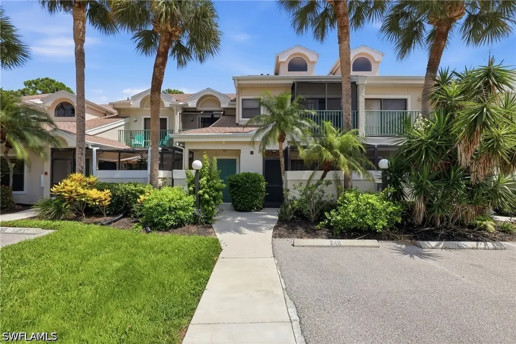81 Emerald Woods Drive Naples FL 34108