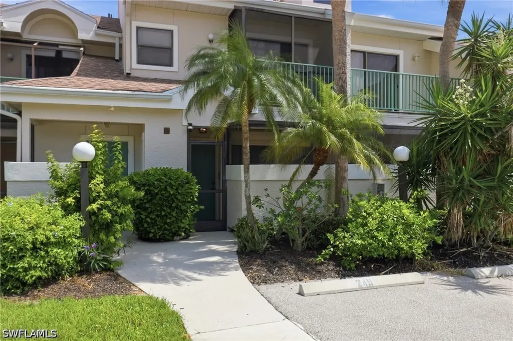 81 Emerald Woods Drive Naples FL 34108